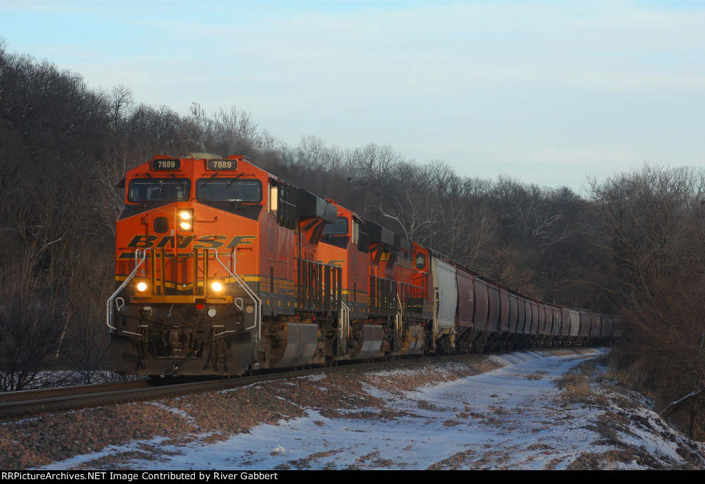 BNSF 7889